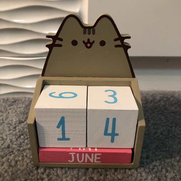 Pusheen Other - Pusheen desk calendar
